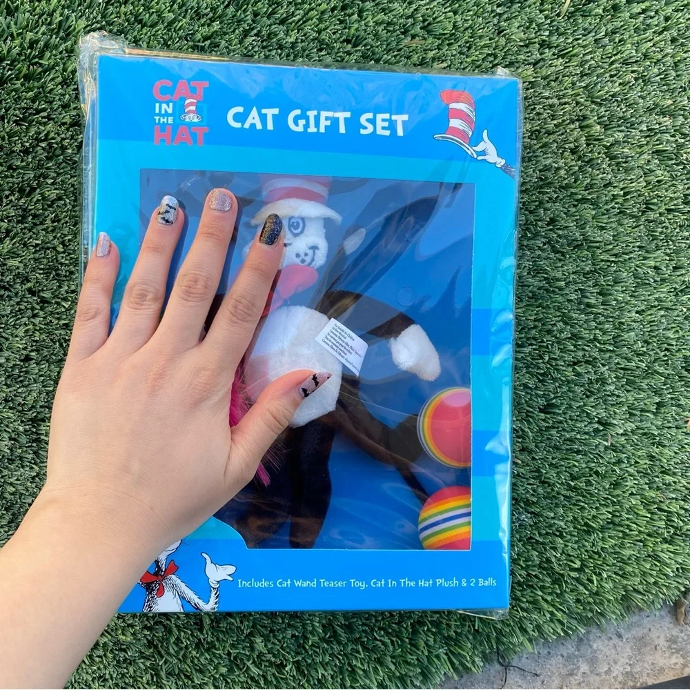 Dr. Seuss Cat In The Hat Pet Cat Toy Gift Set